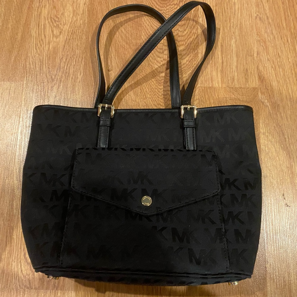 Michael Kors Tote- black